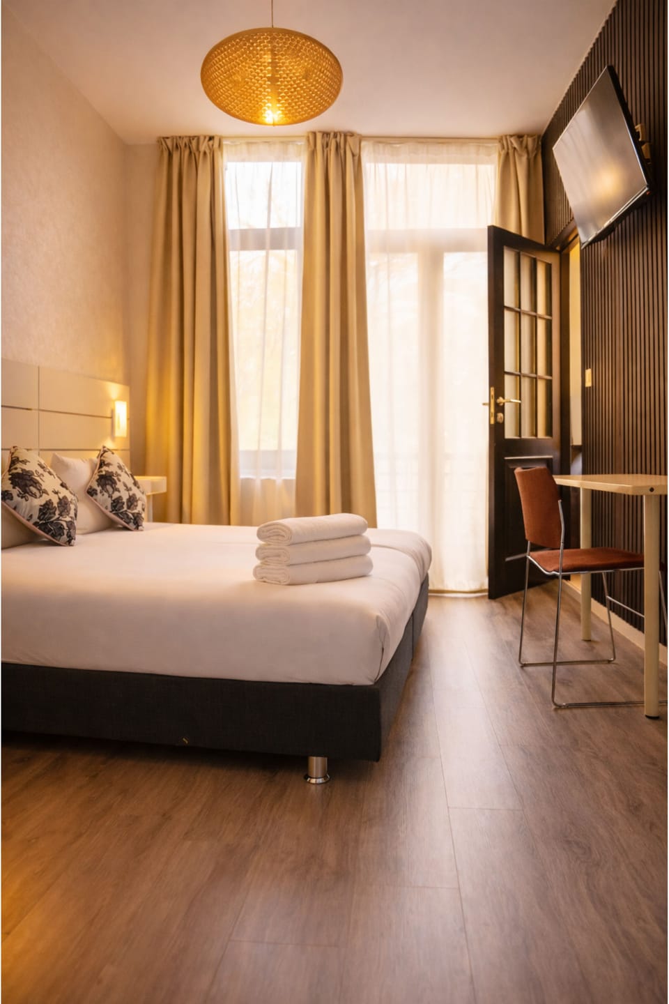 Standard Twin Room | Pillowtop beds, individually decorated, desk, iron/ironing board