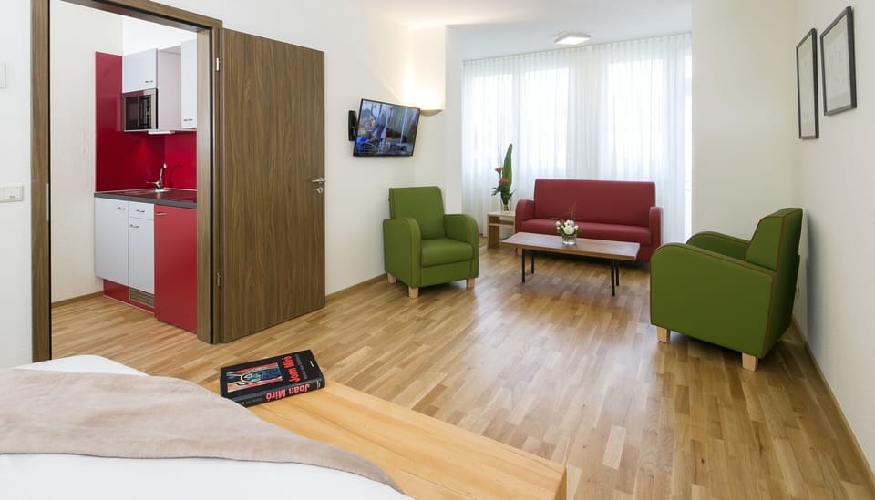 Suite | Premium bedding, minibar, in-room safe, desk