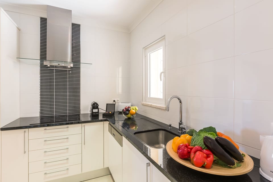 Villa, 3 Bedrooms, Sea View | Private kitchen | Fridge, microwave, oven, stovetop