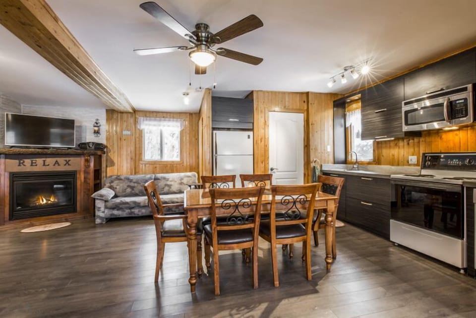 Deluxe Chalet, Private Bathroom, Lake View | Living area | TV, DVD player