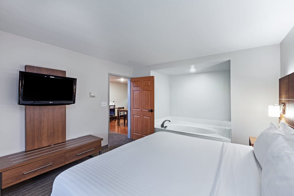 In-room safe, desk, blackout drapes, iron/ironing board