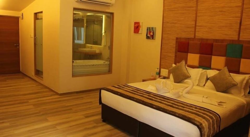 Minibar, in-room safe, desk, free rollaway beds