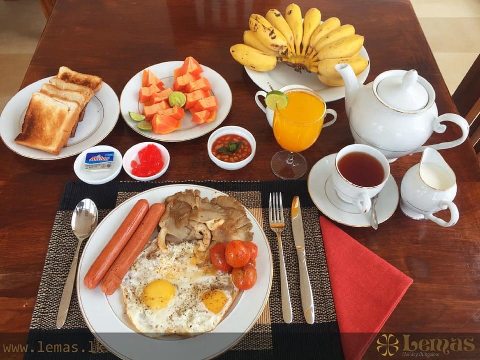 Daily English breakfast for a fee