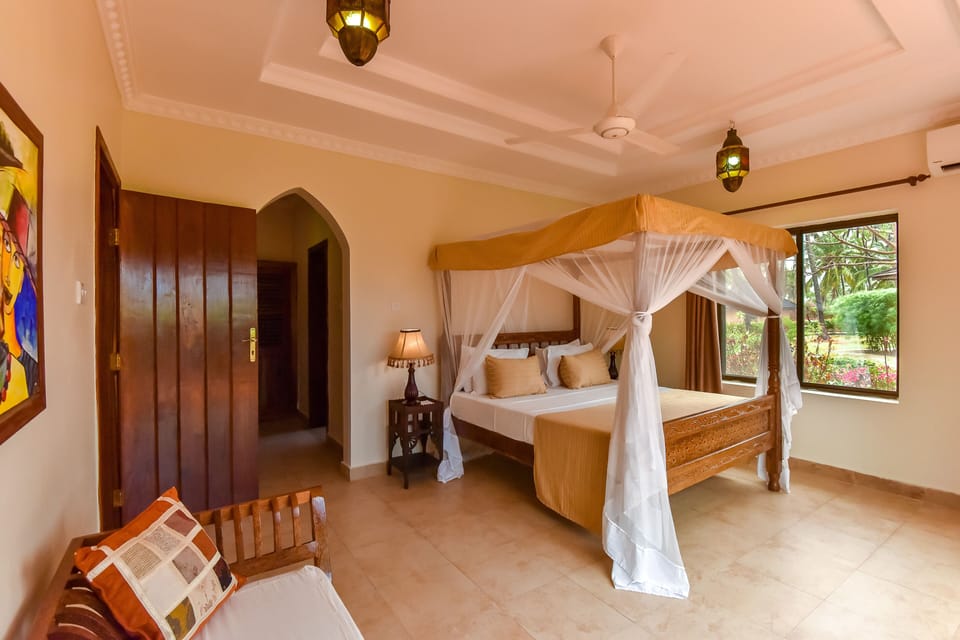 Egyptian cotton sheets, minibar, in-room safe, blackout drapes