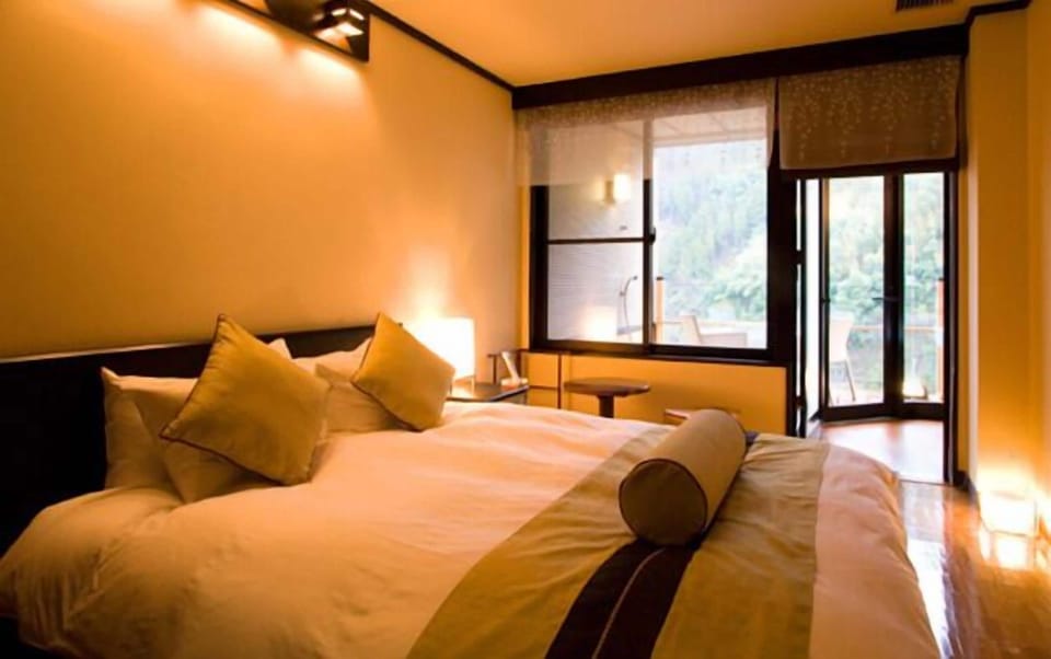 Deluxe Room with Open-air Bath | In-room safe, free WiFi