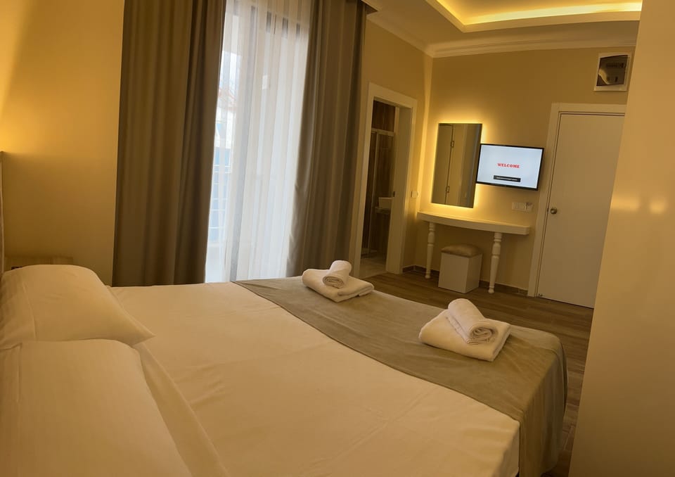 Standard Double or Twin Room | Premium bedding, in-room safe, WiFi