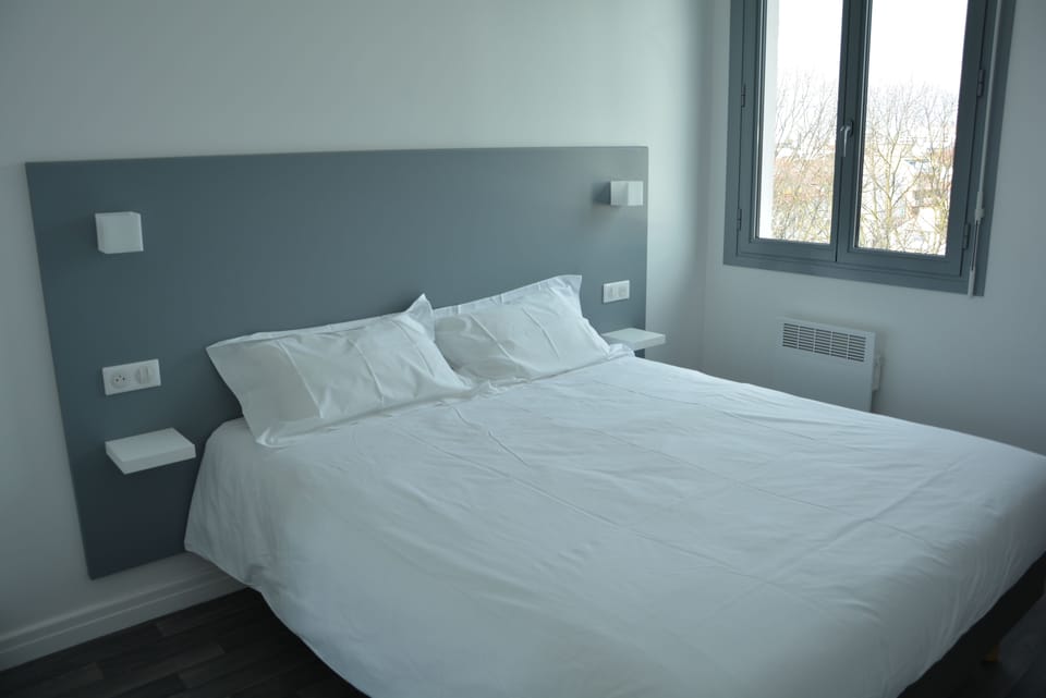 Standard Double Room, Park View | Premium bedding, desk, free WiFi, bed sheets