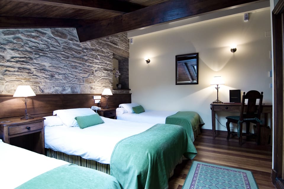 Double or Twin Room | Minibar, desk, free WiFi, bed sheets