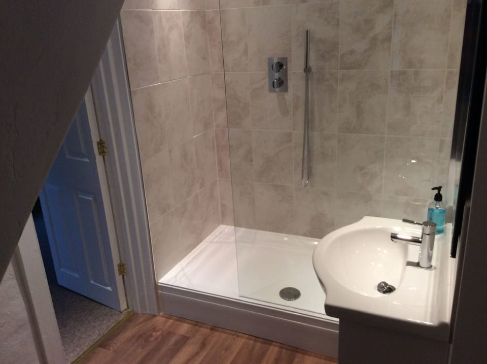 Free toiletries, towels