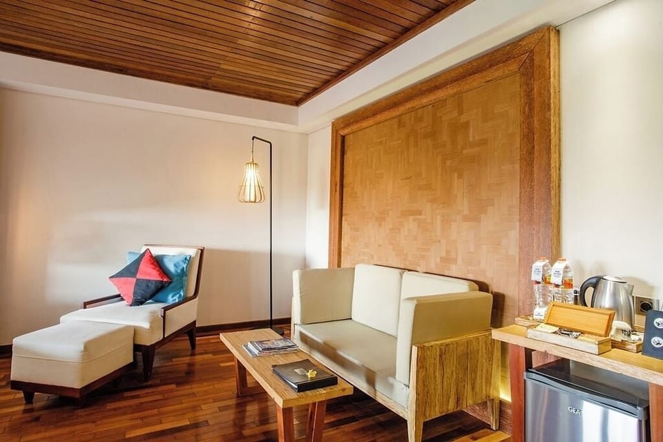 Legong Keraton Suite, Larger Suite, Bathtub & Balcony | Minibar, in-room safe, desk, laptop workspace