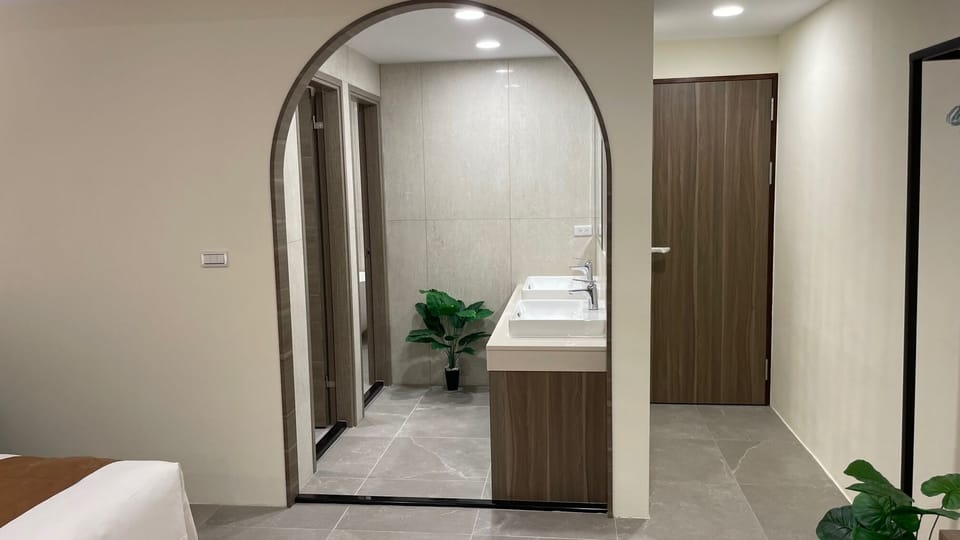Six Persons Room, Balcony with Mountain View | Bathroom | Free toiletries, hair dryer, slippers, towels
