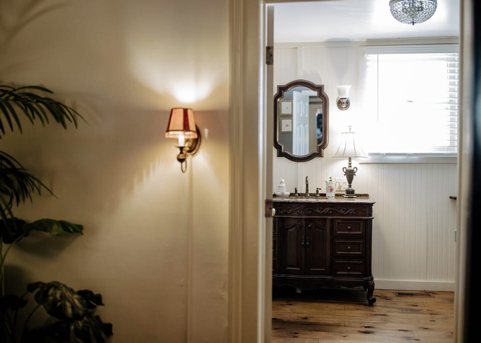 Rose | Bathroom | Designer toiletries, hair dryer, towels