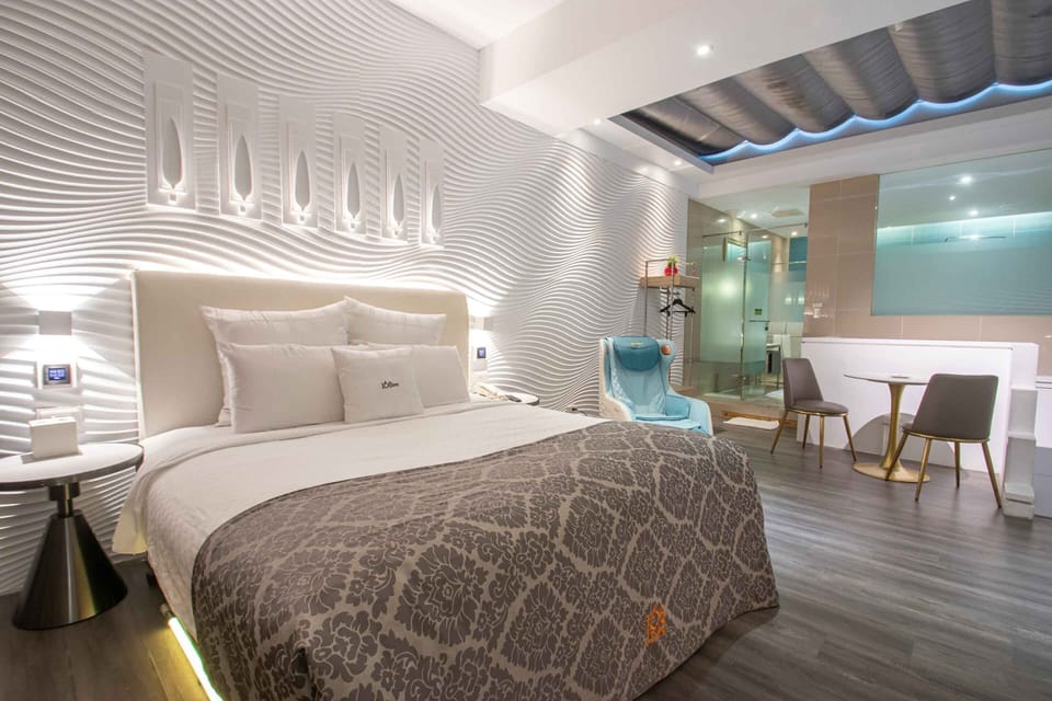 Deluxe Double Room | Premium bedding, minibar, desk, soundproofing