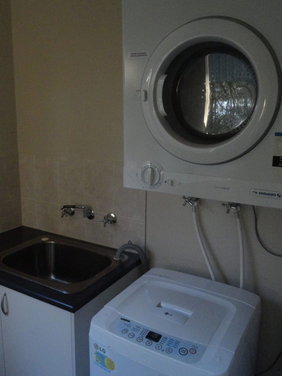 Standard Apartment, 2 Bedrooms | Bathroom | Free toiletries, hair dryer, towels
