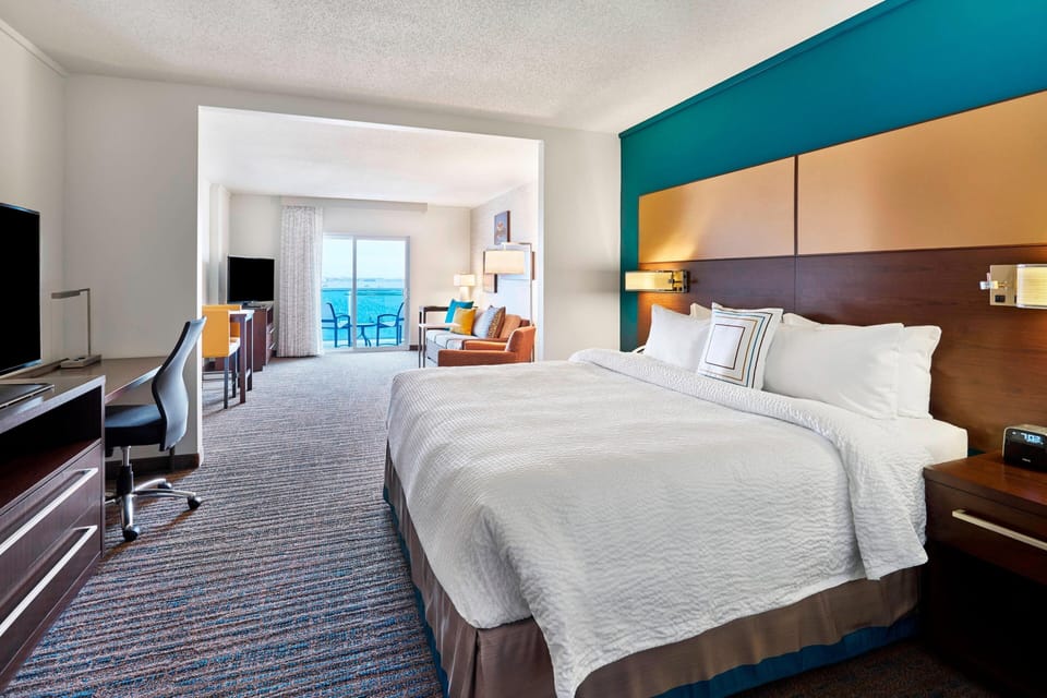 Premium bedding, down comforters, Tempur-Pedic beds, in-room safe