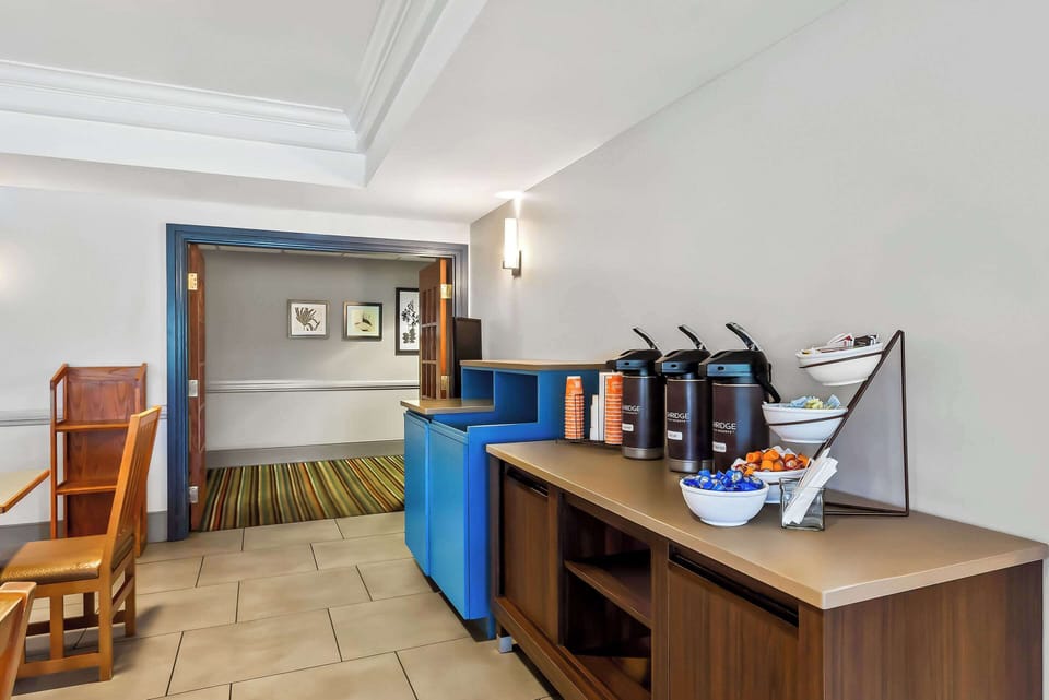 Free buffet breakfast