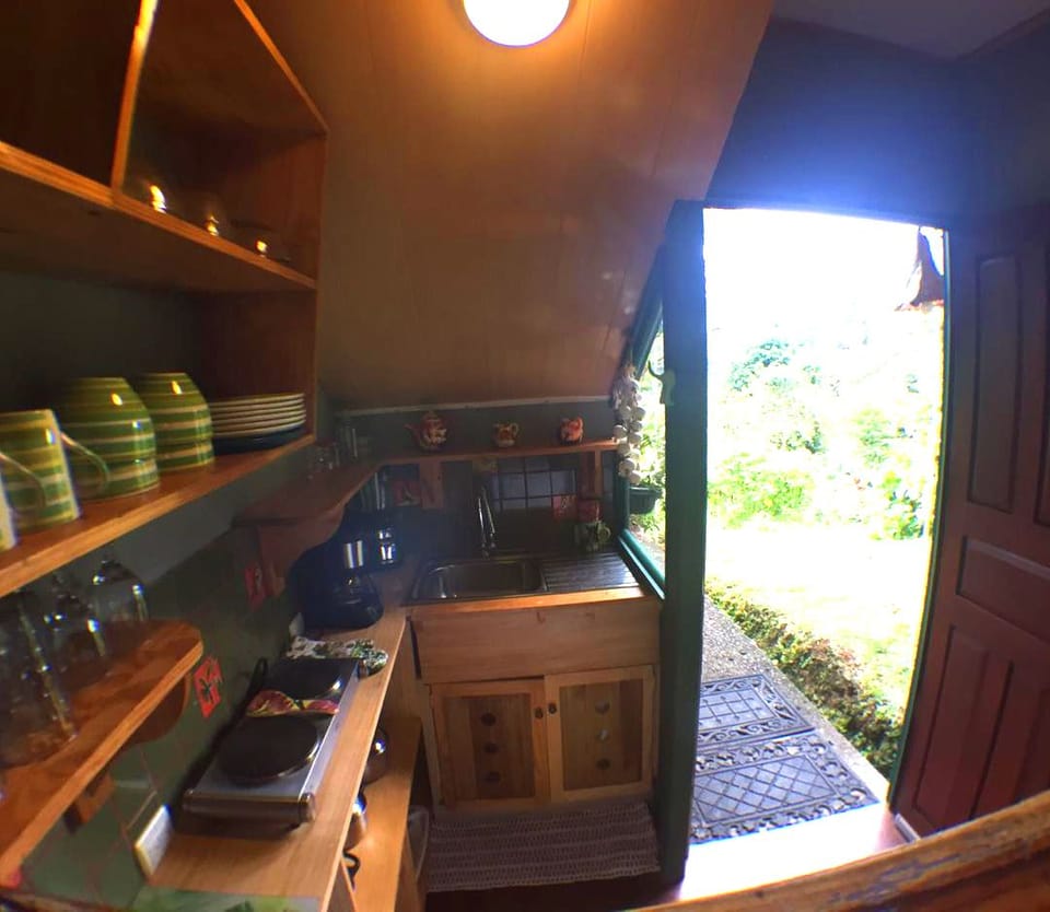 Deluxe Suite, Lake View (Sun Suite) | Private kitchenette | Coffee/tea maker