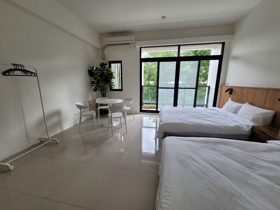 Standard Quadruple Room | Blackout drapes, soundproofing, free WiFi, bed sheets