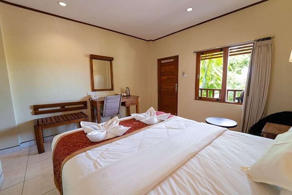 In-room safe, desk, rollaway beds (surcharge), WiFi (free)