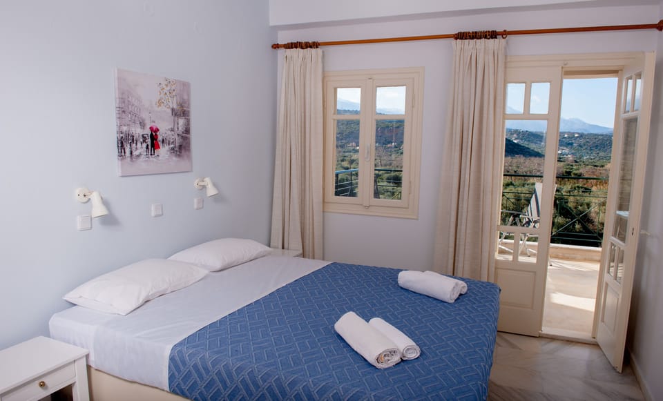 Apartment, 2 Bedrooms | Room amenity