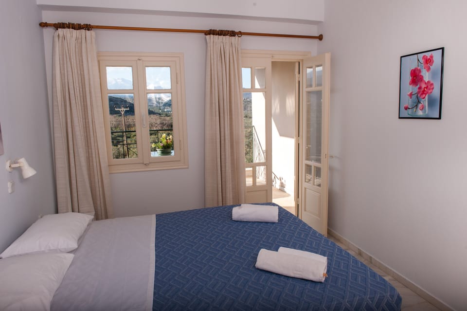 Apartment, 2 Bedrooms | Room amenity