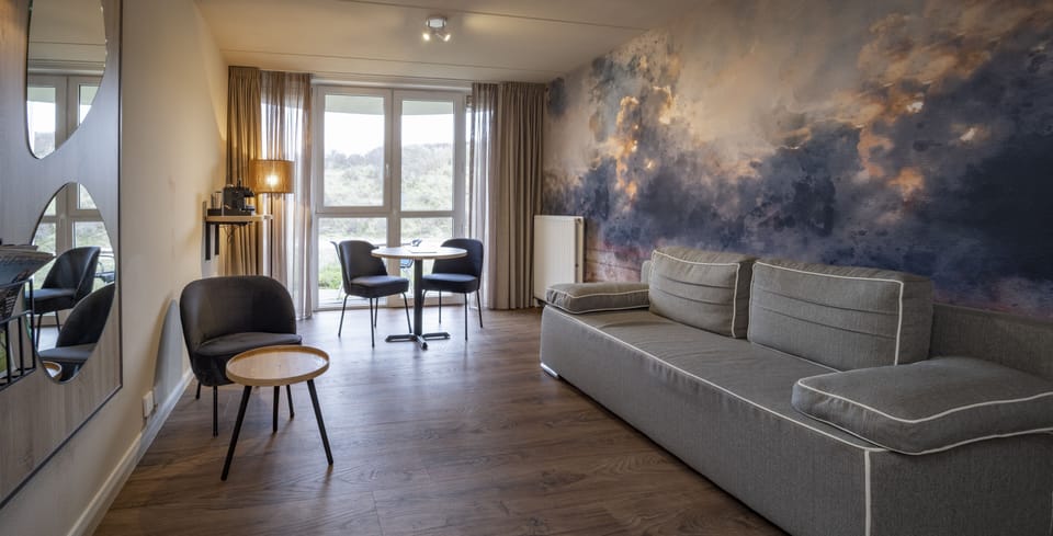 Family Room (Balkon of terras) | Living area | TV