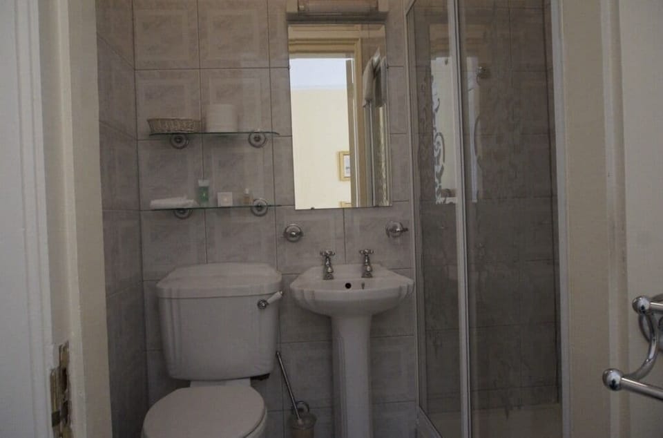 Single Room, Ensuite | Bathroom