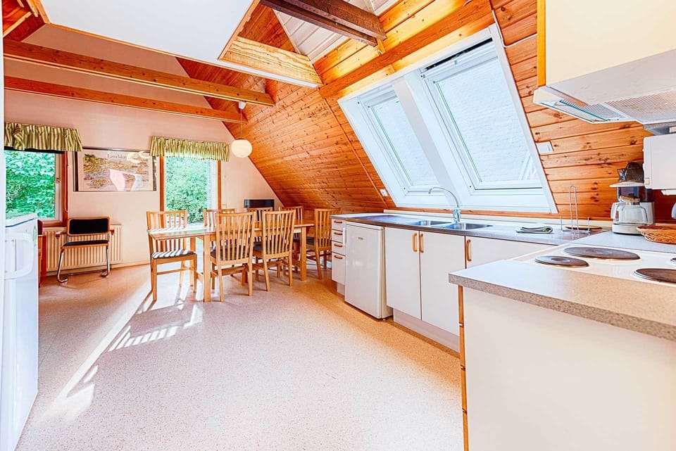 Cottage, 3 Bedrooms | Living area