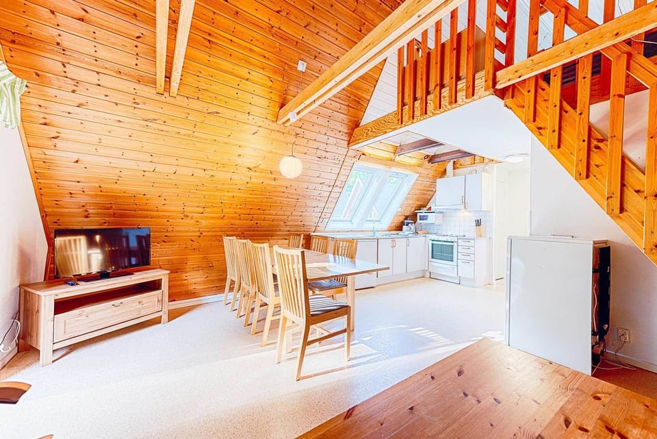 Cottage, 3 Bedrooms | Blackout drapes, free WiFi, bed sheets