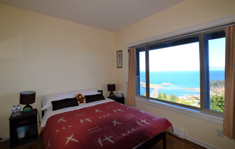 Deluxe Room, 2 Bedrooms, Ocean View | 1 bedroom, premium bedding, soundproofing, WiFi (free)