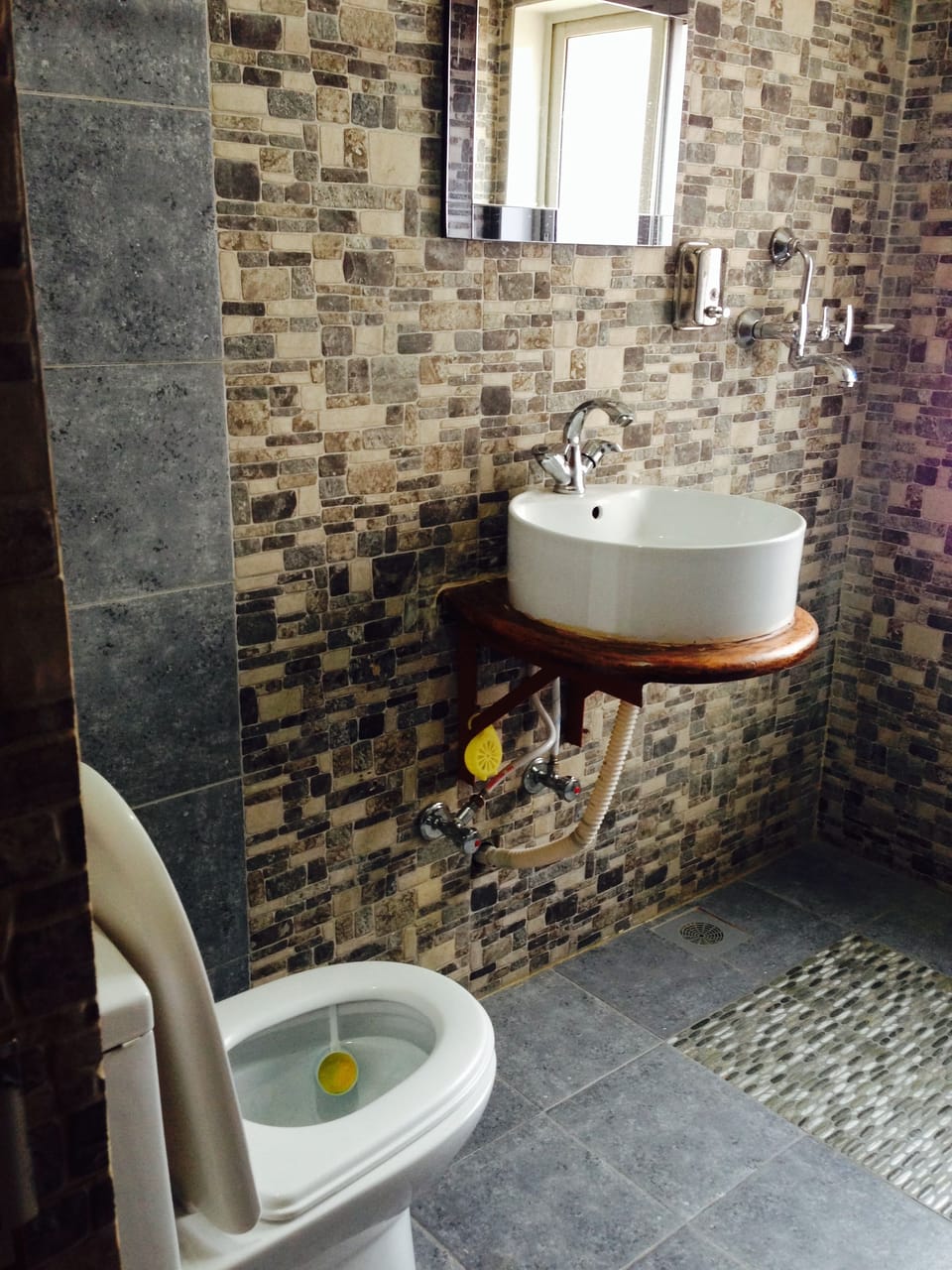 Standard Double or Twin Room, City View | Property amenity