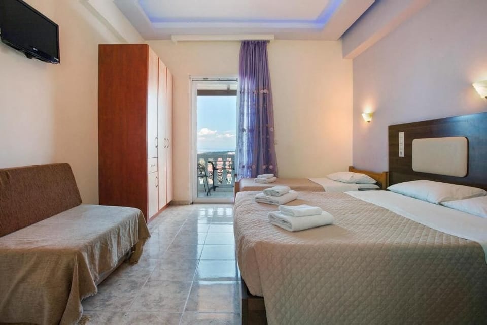 Family Studio, Sea View (2 Adults & 2 Children) | In-room safe, free cribs/infant beds, free WiFi, bed sheets
