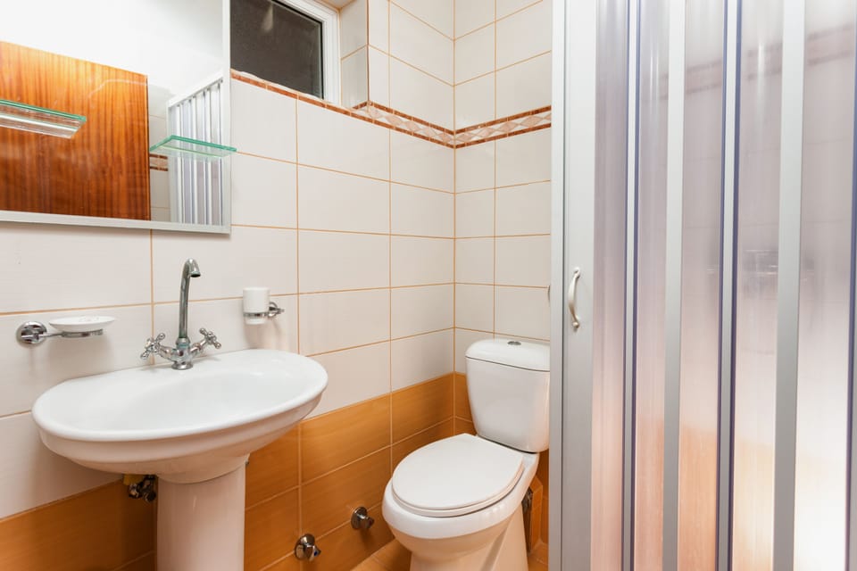 Studio, Sea View (Triple) | Bathroom | Shower, free toiletries, hair dryer, towels