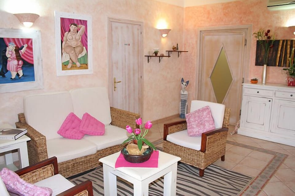 Lobby sitting area