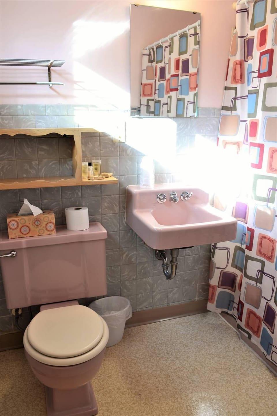Standard Room, 2 Double Beds | Iron/ironing board, free WiFi, bed sheets