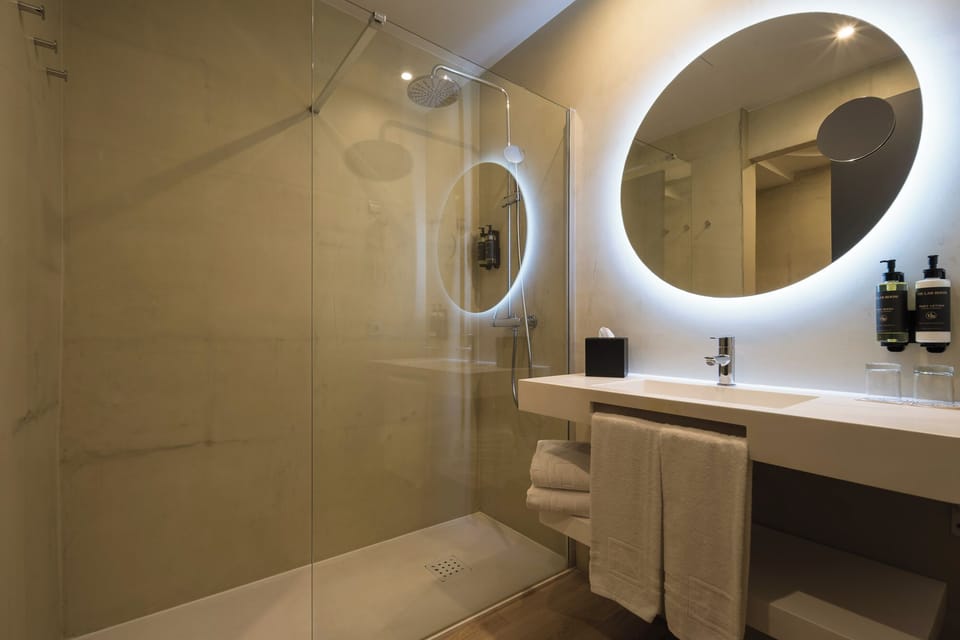 Free toiletries, hair dryer, bidet, towels