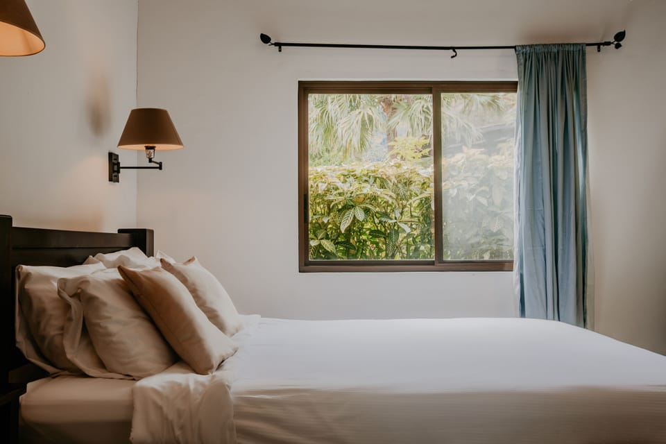 Deluxe Double Room, 1 Queen Bed | Premium bedding, in-room safe, iron/ironing board (on request)