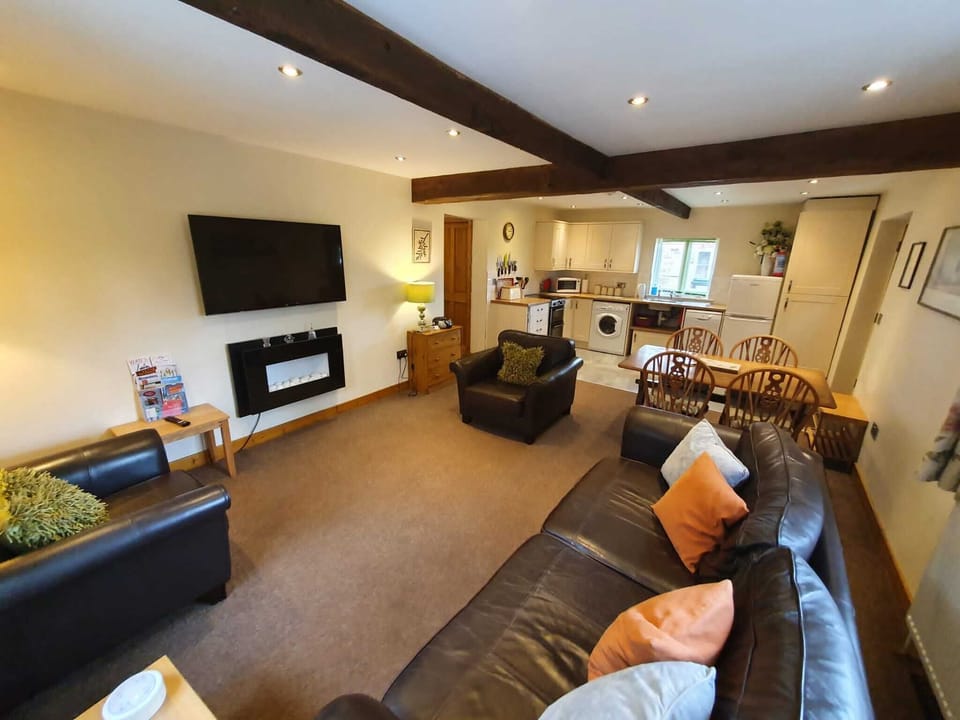 Cottage, Ensuite (The Stable) | Lounge