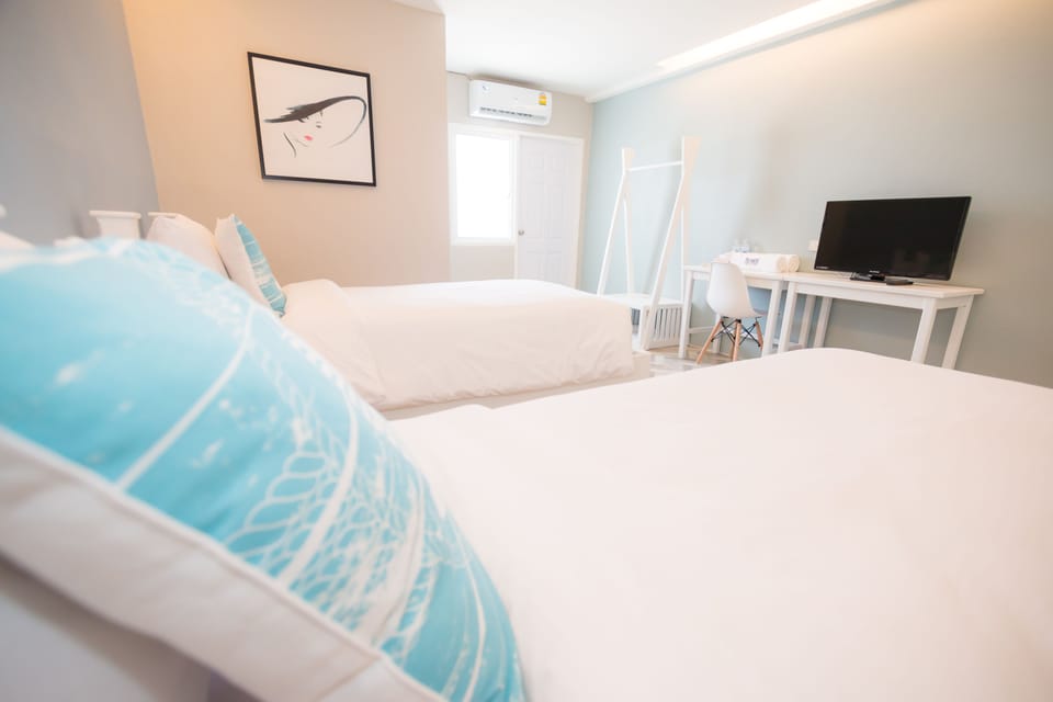 Standard Twin Room with Balcony | In-room safe, free WiFi, bed sheets