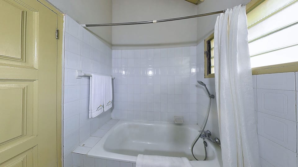 Free toiletries, towels