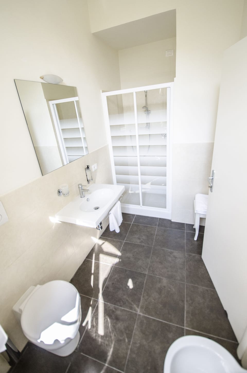 Single Room | Premium bedding, minibar, desk, iron/ironing board (on request)