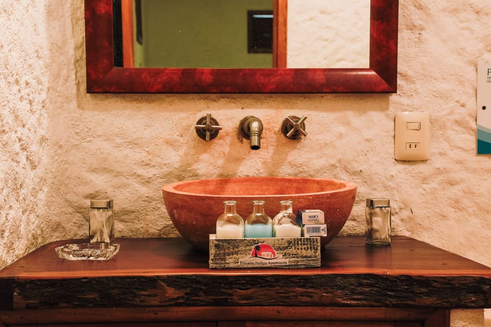 Bathroom sink