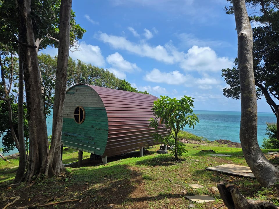 Castaway room with Twin bed | Individually furnished, free WiFi, bed sheets