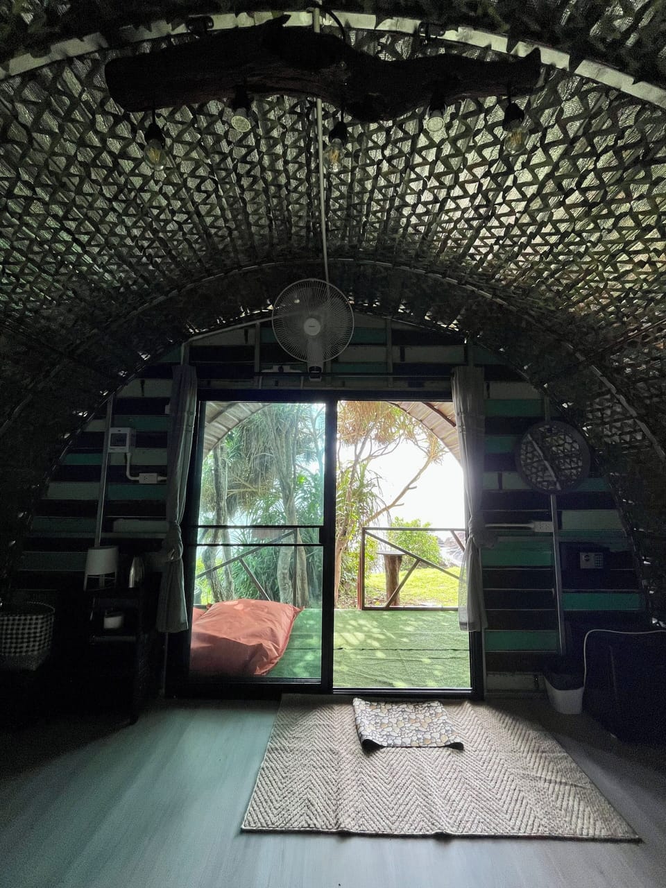 Castaway room with Twin bed | Individually furnished, free WiFi, bed sheets