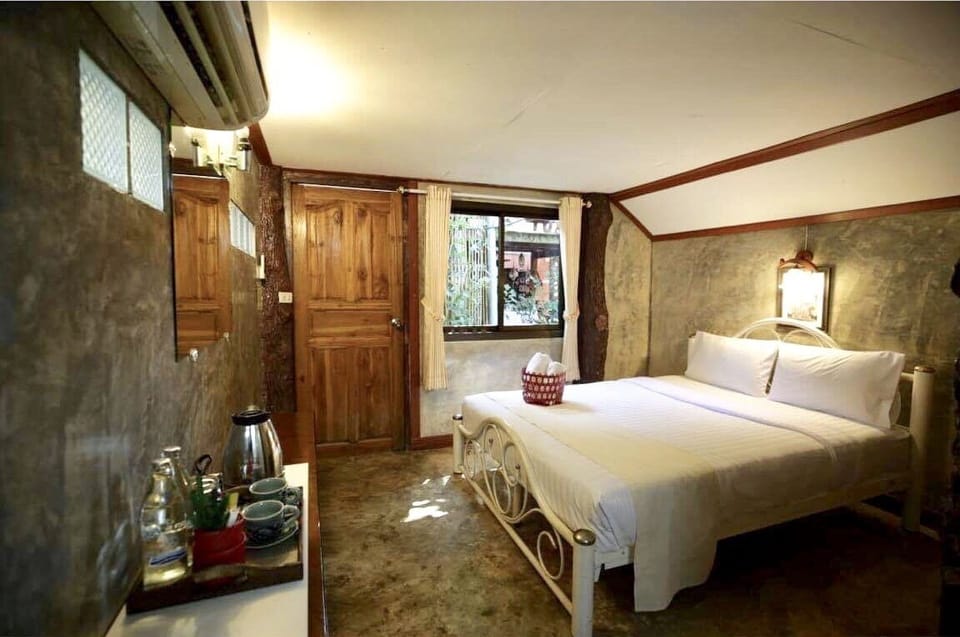 Standard Double Room | Desk, free WiFi