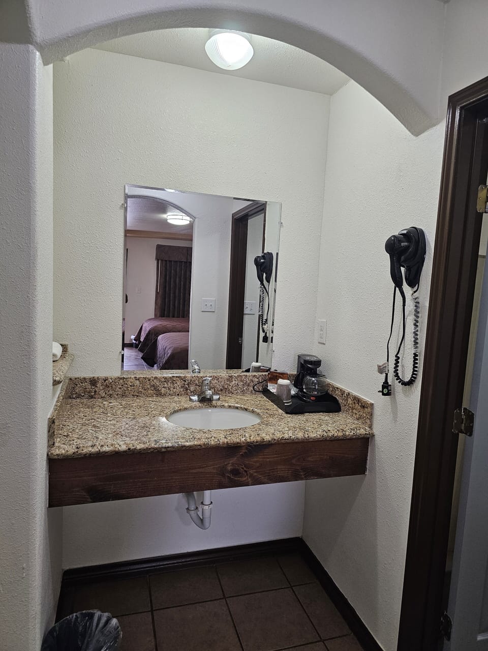 Deluxe Double Room, 2 Queen Beds | Desk, iron/ironing board, free WiFi, bed sheets