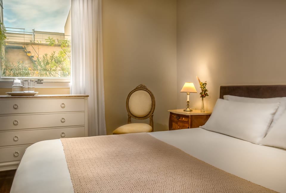 Deluxe Double or Twin Room | Premium bedding, down comforters, in-room safe, individually decorated
