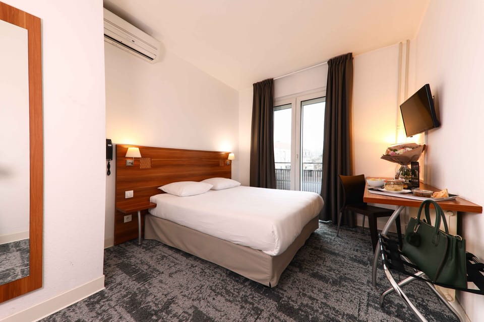 Comfort Double Room | Desk, laptop workspace, free WiFi, bed sheets