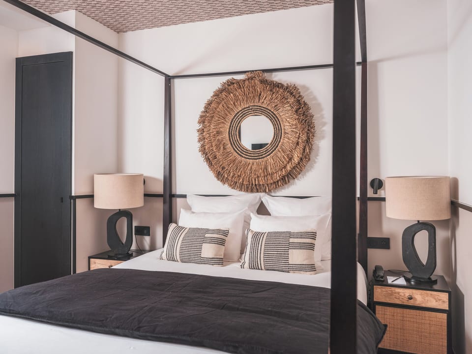 Cosy Room | Premium bedding, in-room safe, desk, soundproofing