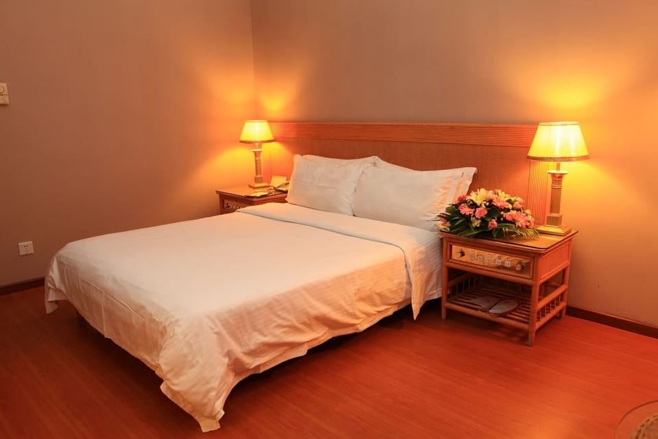 Desk, blackout drapes, iron/ironing board, free WiFi